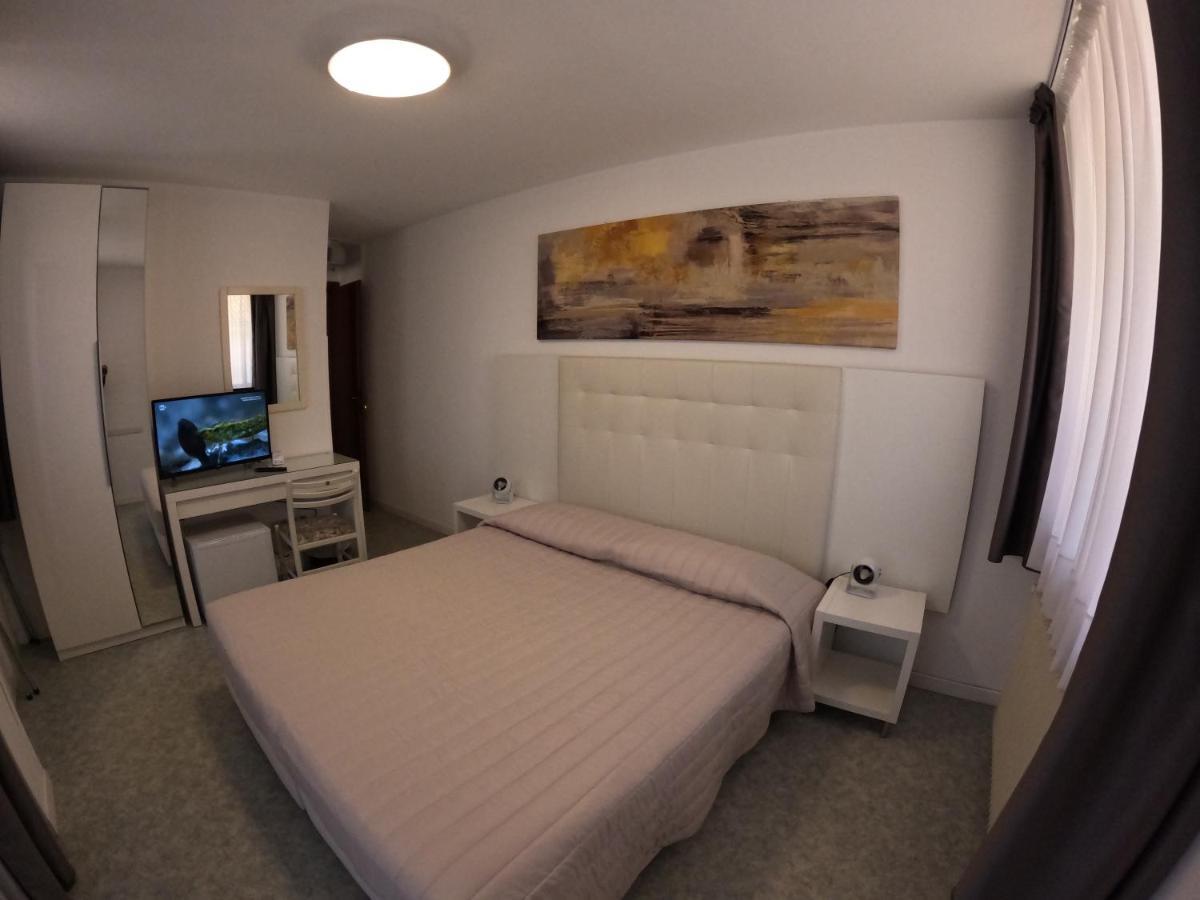 Euro Meuble Hotel