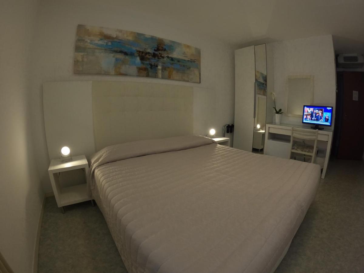 Euro Meuble Hotel